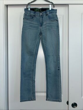 Levi's Straight Leg Jeans